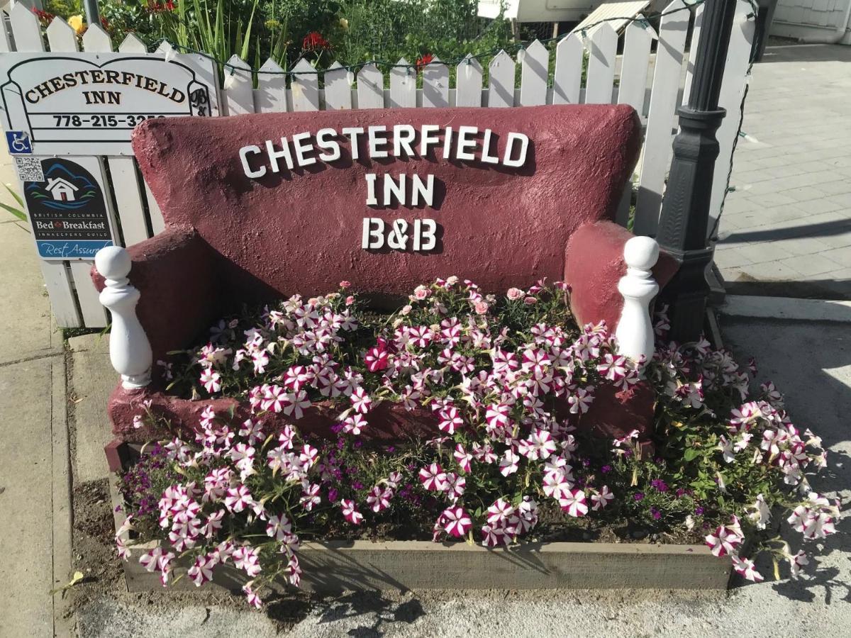 Chesterfield Inn Келоуна Экстерьер фото